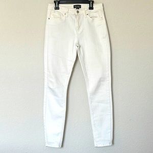 Byer California white stretchy skinny jeans